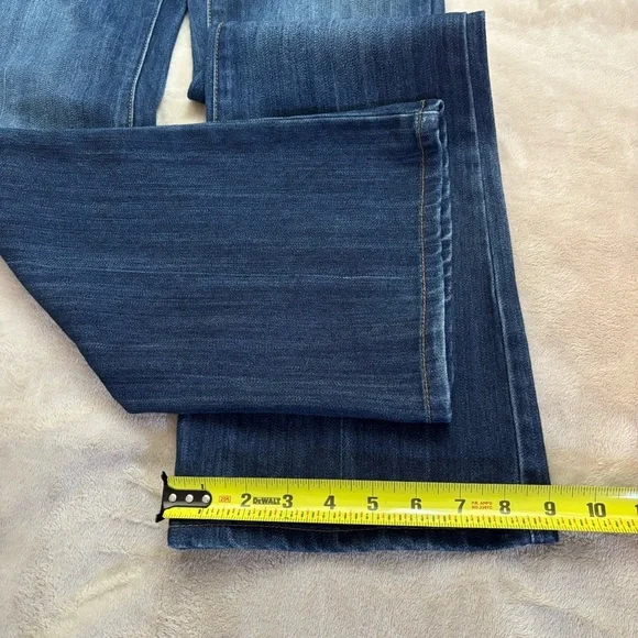 INC Denim Button Fly Regular Fit Boot Leg Jeans Size 8 - Picture 5 of 9